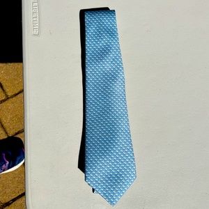 Vineyard Vines Boys classic whale tie, bnwt